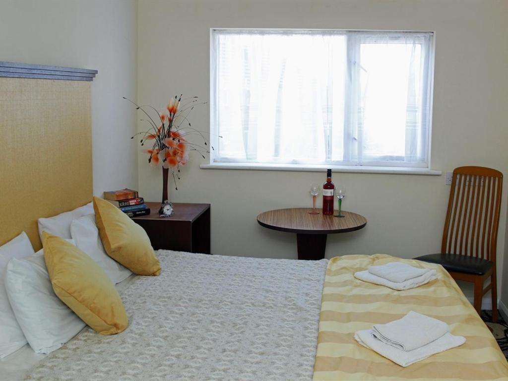 Premier Hotel Not Premier Inn Skegness Room photo